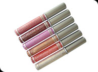 shimmering lipgloss